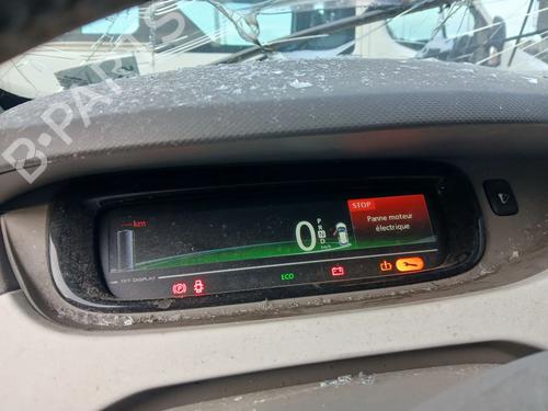 instrument-cluster-renault-zoe-bfm_-2012-31760293 main image