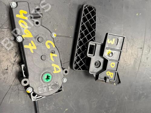 Used Tailgate lock MERCEDES-BENZ GLA-CLASS (X156) GLA 220 d 4-matic (156.905) (177 hp) 31807197