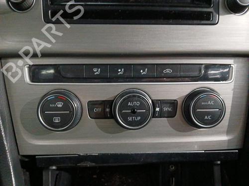 climate-control-vw-golf-vii-5g1-bq1-be1-be2-2012-2013-2014-2015-2016-2017-2018-2019-2020-2021-31829830 main image