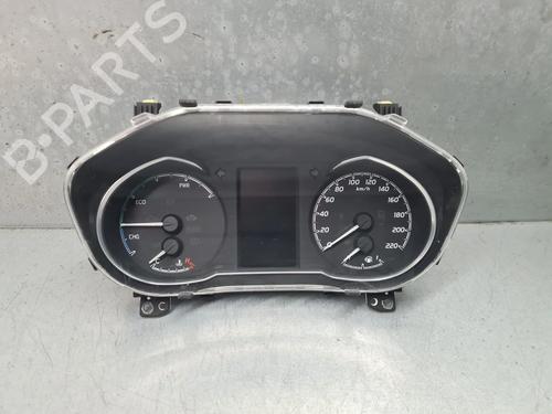 Used Instrument cluster TOYOTA YARIS (_P13_) 1.5 Hybrid (NHP130_, NHP130) (101 hp) 31836100
