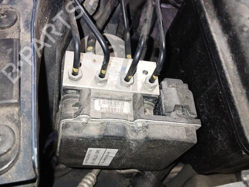 Pompe ABS BMW 6 (E63) 650 i (367 hp) 31842542