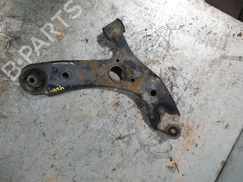 Right front suspension arm TOYOTA AURIS Estate (_E18_) 1.8 Hybrid (ZWE186_, ZWE186R, ZWE186H) | BP31621764M13 