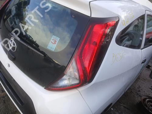 Fanale posteriore destro TOYOTA AYGO (_B4_) 1.0 VVTi (KGB40) (72 hp) 31871970
