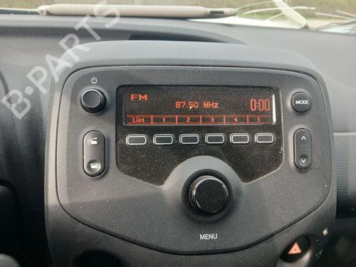Autoradio TOYOTA AYGO (_B4_) 1.0 VVTi (KGB40) (72 hp) 31871985