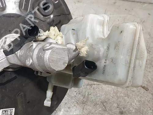 Used Brake master cylinder VW PASSAT B8 Variant (3G5, CB5) 2.0 TDI (150 hp) 8307546