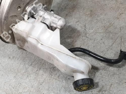 brake-master-cylinder-mercedes-benz-a-class-w176-2012-2013-2014-2015-2016-2017-2018-31905697 main image