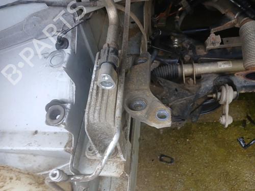 Support de moteur RENAULT MASTER III Van (FV) 2.3 dCi 135 FWD (FV0N, FV08, FV06, FV00, FV1S) (136 hp) 31905718