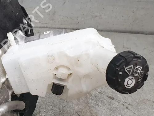 brake-master-cylinder-renault-clio-v-b7_-2019-31905728 main image