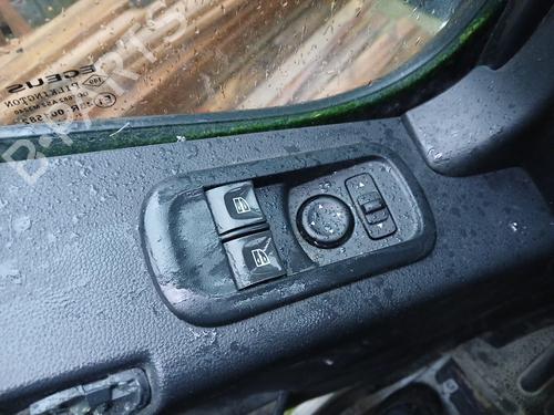 left-front-window-switch-renault-master-iii-van-fv-2010-31905740 main image