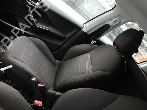 Used Right front seat PEUGEOT 208 I (CA_, CC_) 1.6 HDi / BlueHDi 75 (75 hp) 31923635