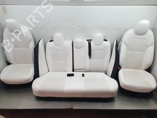 other-tesla-model-3-5yj3-2017-31925920 main image