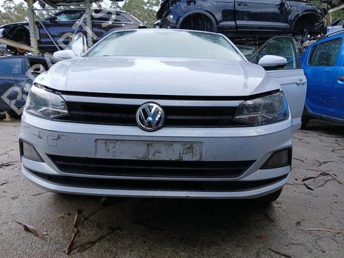 Used Front bumper VW POLO VI (AW1, BZ1, AE1) 1.0 (75 hp) 31930103