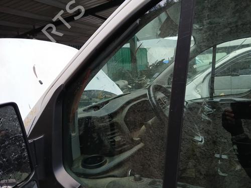 front-left-quarter-glass-ford-transit-custom-v362-van-fy-fz-2012-31930181 main image