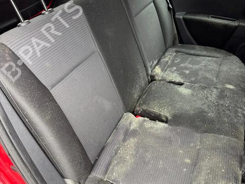 Siège arrière RENAULT CLIO III (BR0/1, CR0/1) 1.5 dCi (88 hp) 31943908