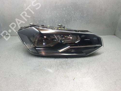 Phare droit VW POLO VI (AW1, BZ1, AE1) 1.0 TSI (95 hp) 31945708