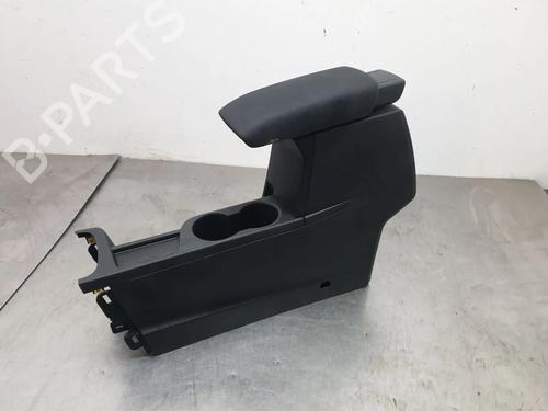 Armrest / Center console RENAULT CAPTUR II (HF_) LPG (HFMT) | BP31956512I20