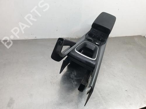Armrest / Center console RENAULT KADJAR (HA_, HL_) 1.3 TCe 160 (HLNC) | BP24836266I20 