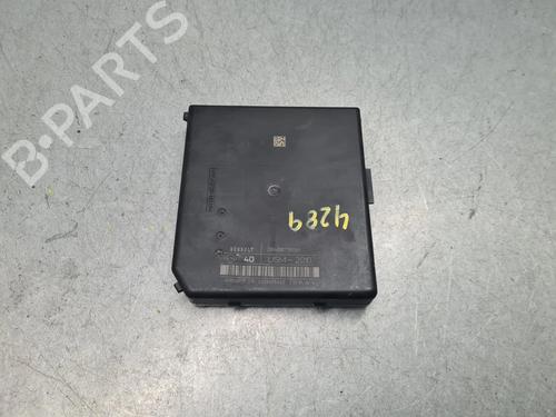 Sikringsdose RENAULT MASTER III Van (FV) 2.3 dCi 135 FWD (FV0N, FV08, FV06, FV00, FV1S) (136 hp) 31996426