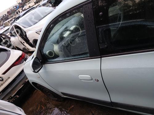 Used Left front door RENAULT TWINGO III (BCM_, BCA_) 1.0 SCe 75 (73 hp) 32009432