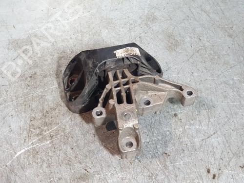 Used Engine mount RENAULT MEGANE IV Hatchback (B9A/M/N_) [2015-2026]  32075248