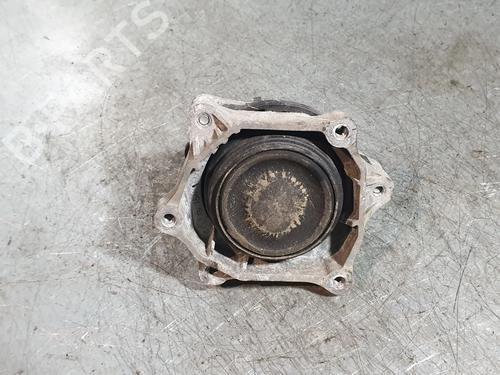 Support de moteur BMW 4 Gran Coupe (F36) 420 d (190 hp) 32075318