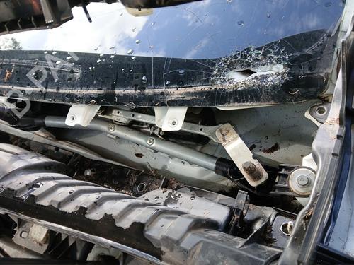 front-wiper-motor-renault-megane-iii-grandtour-kz01-2008-2009-2010-2011-2012-2013-2014-2015-2016-32142656 main image