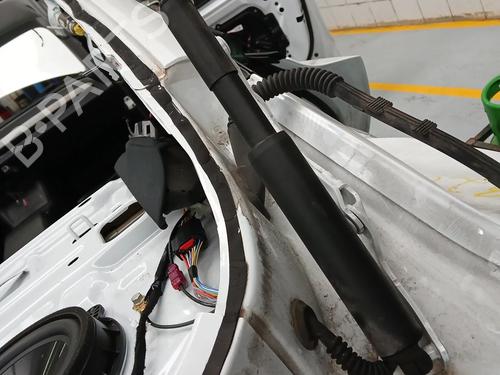 Used Tailgate lift support TESLA MODEL 3 (5YJ3) EV AWD (498 hp) 32156159