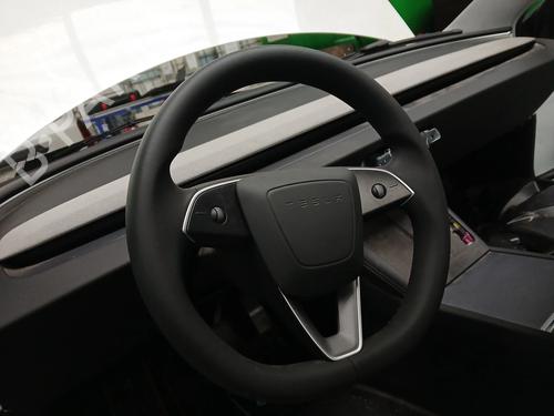 Rat TESLA MODEL 3 (5YJ3) EV AWD (498 hp) 32156178