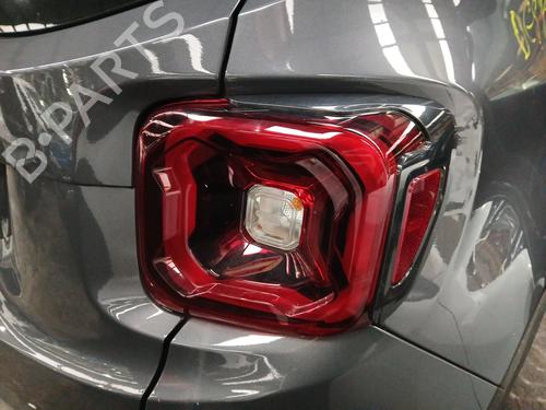 Feu arrière droit JEEP RENEGADE SUV (BU, B1, BV) 1.5 T4 Hybrid (131 hp) 32173770