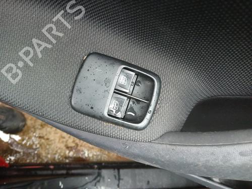 interrupteur-de-vitre-avant-gauche-smart-forfour-hatchback-453-2014-32187881 main image