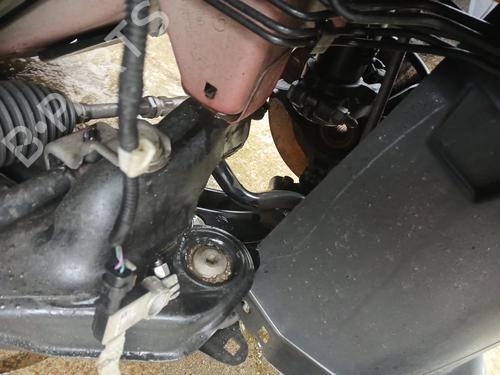 left-front-suspension-arm-citroen-c4-cactus-2014-32194117 main image