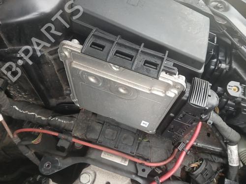 Centralina do motor VW GOLF VII (5G1, BQ1, BE1, BE2) 1.6 TDI (105 hp) 32196949