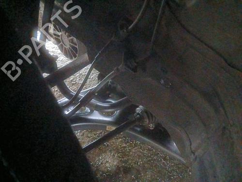 Braço suspensão frente esquerdo VW GOLF VII (5G1, BQ1, BE1, BE2) 1.6 TDI (105 hp) 32196956