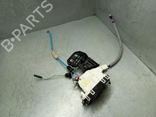 Serratura posteriore destra MERCEDES-BENZ GLA-CLASS (X156) GLA 220 d 4-matic (156.905) (177 hp) 32207884
