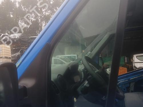 front-left-quarter-glass-renault-master-iii-van-fv-2010-32209557 main image