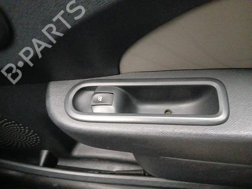 right-front-window-switch-renault-twingo-ii-cn0_-2007-32220711 main image