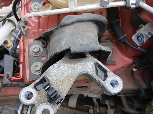 engine-mount-renault-captur-i-j5_-h5_-2013-32239219 main image