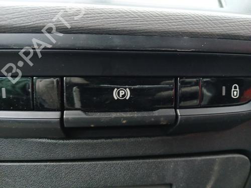 switch-citroen-c4-grand-picasso-ii-da_-de_-2013-32240880 main image