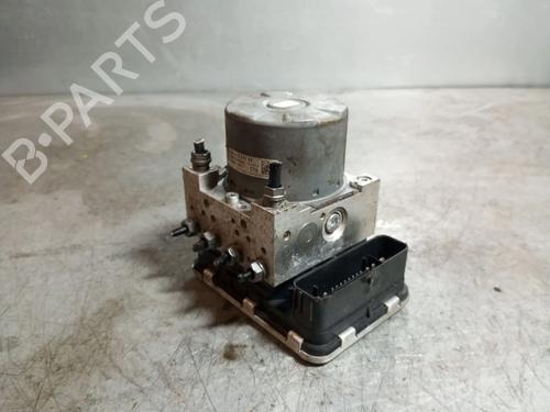 Used ABS pump SKODA OCTAVIA III Combi (5E5, 5E6) 1.6 TDI (115 hp) 13746701