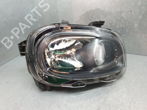 Used Right headlight CITROËN C3 III (SX) 1.2 VTi 82 (82 hp) 32338958