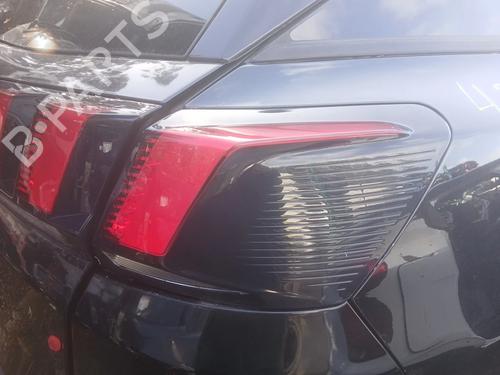 Højre baglygte PEUGEOT 3008 II SUV (MC_, MR_, MJ_, M4_) 1.6 BlueHDi 120 (120 hp) 32347190