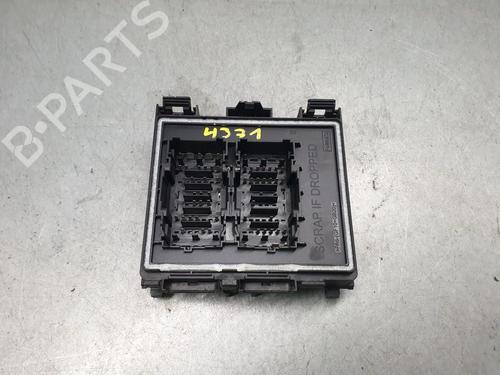 Używane Skrzynka bezpieczników FORD FIESTA VII (HJ, HF) 1.0 EcoBoost (101 hp) 32364866