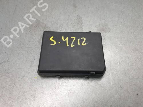 Sikringsdåse RENAULT CLIO V (B7_) 1.0 TCe 90 (B7MT) (91 hp) 32373438