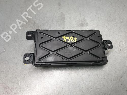 Used Fuse box BMW 1 (F21) 118 d (150 hp) 32373446