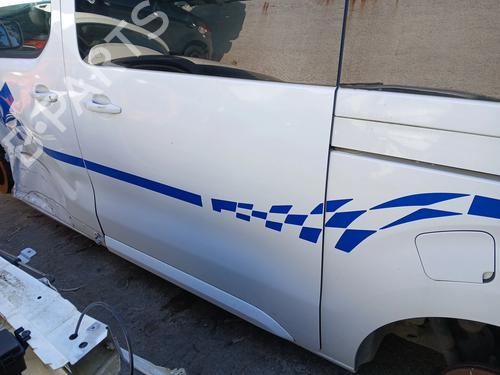 Left slide door CITROËN JUMPY III Bus (V_) 2.0 BlueHDi 180 | BP32393084C74