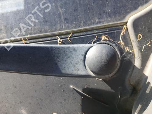 Used Front wiper motor Front wiper motor CITROËN JUMPY III Bus (V_) 2.0 BlueHDi 180 (177 hp) 32393094 32393094