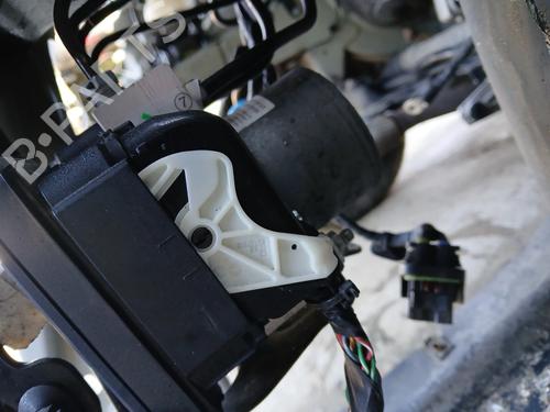 Used ABS pump ABS pump CITROËN C3 III (SX) 1.5 BlueHDi 100 (SXYHYP, SXYHTU) (102 hp) 32404591 32404591