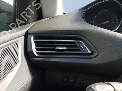 Used Air vent PEUGEOT 308 SW II (LC_, LJ_, LR_, LX_, L4_) 2.0 BlueHDi 150 (150 hp) 32404982