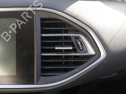 Used Air vent PEUGEOT 308 SW II (LC_, LJ_, LR_, LX_, L4_) 2.0 BlueHDi 150 (150 hp) 32404981