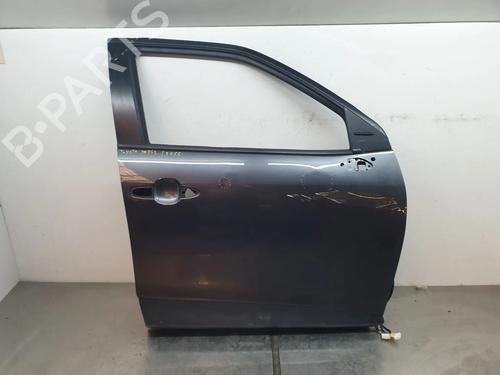 Used Right front door TOYOTA YARIS CROSS (MXP_) [2020-2026]  32430171
